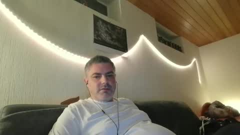 Snapshot of teeforyou chatting on 12/03/24, 06:06 Peter online show from 12/03/24, 06:06