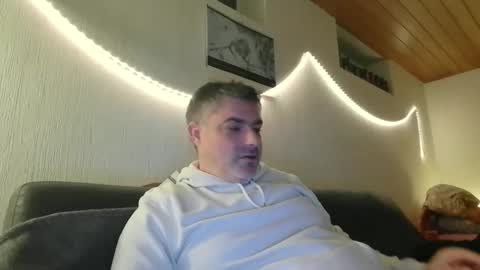 Snapshot of teeforyou chatting on 12/14/24, 06:41 Peter online show from 12/14/24, 06:41