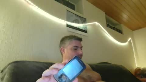 Snapshot of teeforyou chatting on 12/19/24, 06:34 Peter online show from 12/19/24, 06:34