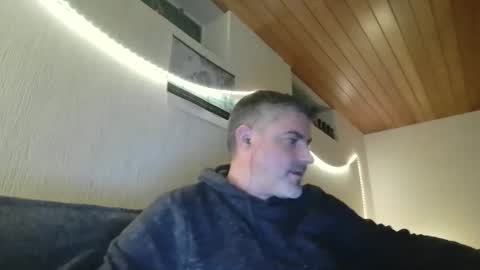 Snapshot of teeforyou chatting on 12/20/24, 01:14 Peter online show from 12/20/24, 01:14