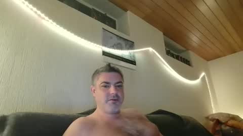 Snapshot of teeforyou chatting on 12/21/24, 06:02 Peter online show from 12/21/24, 06:02