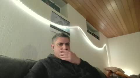 Snapshot of teeforyou chatting on 12/21/24, 10:40 Peter online show from 12/21/24, 10:40