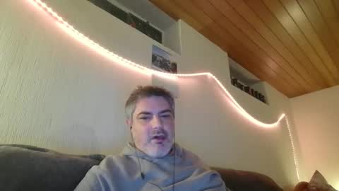 Snapshot of teeforyou chatting on 02/05/25, 04:16 Peter online show from 02/05/25, 04:16
