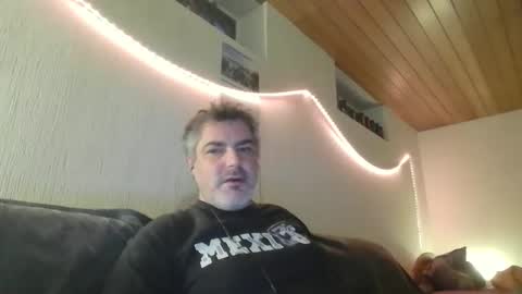 Snapshot of teeforyou chatting on 02/11/25, 06:30 Peter online show from 02/11/25, 06:30