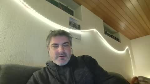 Snapshot of teeforyou chatting on 02/17/25, 10:03 Peter online show from 02/17/25, 10:03