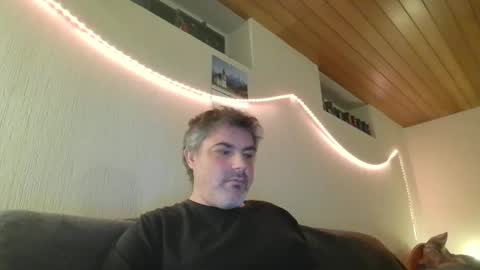 Snapshot of teeforyou chatting on 02/24/25, 10:14 Peter online show from 02/24/25, 10:14
