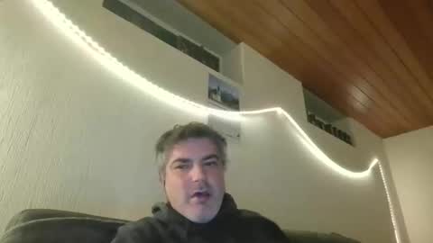 Snapshot of teeforyou chatting on 03/05/25, 01:21 Peter online show from 03/05/25, 01:21