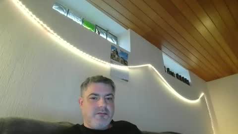 Snapshot of teeforyou chatting on 03/12/25, 04:35 Peter online show from 03/12/25, 04:35