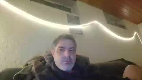 Snapshot of teeforyou chatting on 09/09/25, 01:38 Peter online show from 09/09/25, 01:38