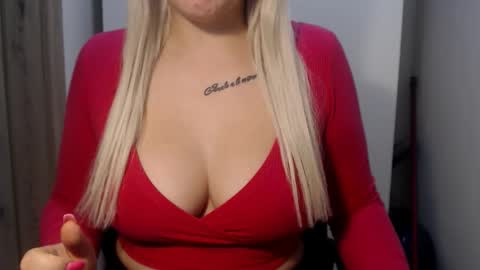 Snapshot of teeyara_ chatting on 09/27/25, 07:24 Teeyara online show from 09/27/25, 07:24