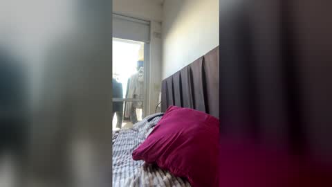 teffi009 online show from 05/15/26, 04:47