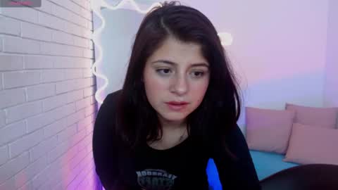 Snapshot of teffi_tay chatting on 09/11/25, 10:21 teffi_tay online show from 09/11/25, 10:21