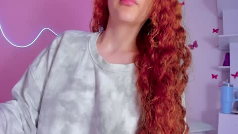 Snapshot of teffsweet18 chatting on 12/30/24, 06:38 Amy No penetration Virgiin giirl online show from 12/30/24, 06:38