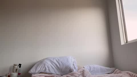 Snapshot of teffsweet18 chatting on 09/25/25, 12:31 Amy No penetration Virgiin giirl online show from 09/25/25, 12:31