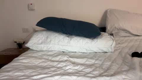 Amy No penetration Virgiin giirl online show from 03/10/26, 01:16