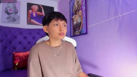 Snapshot of tefi_meow chatting on 09/12/25, 12:16 Stefani  online show from 09/12/25, 12:16