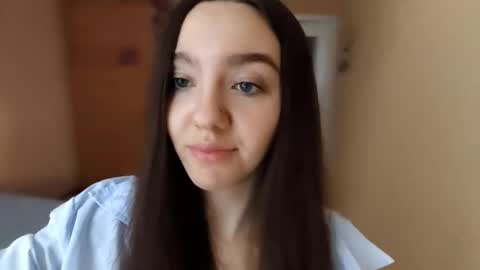 Kimi online show from 11/21/25, 10:36