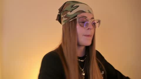 Snapshot of tekila__ chatting on 01/09/25, 10:31 tekila__ online show from 01/09/25, 10:31