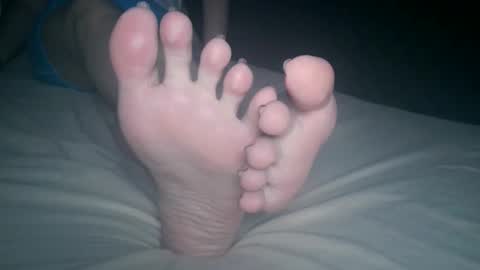 Viv West online show from 11/25/25, 04:56