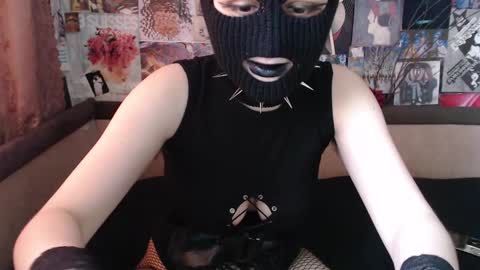 Snapshot of telema_ chatting on 02/13/25, 12:00 ruth online show from 02/13/25, 12:00