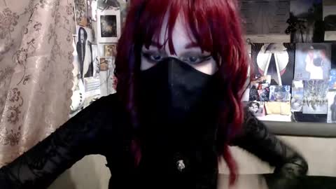 Snapshot of telema_ chatting on 11/25/25, 03:34 ruth online show from 11/25/25, 03:34