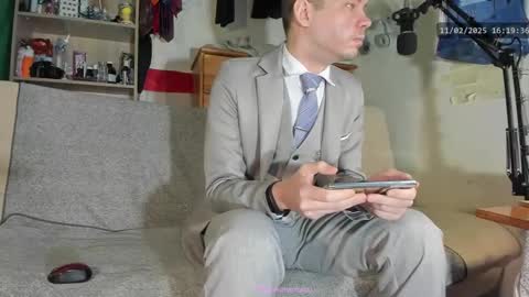 Virg Lszl online show from 02/11/25, 03:18