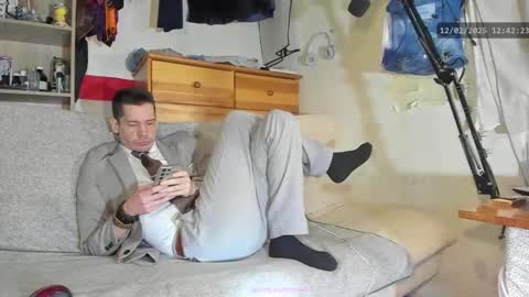 Virg Lszl online show from 02/12/25, 11:40