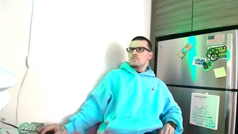 Snapshot of tempsnasty chatting on 02/14/26, 10:06 tempsnasty online show from 02/14/26, 10:06