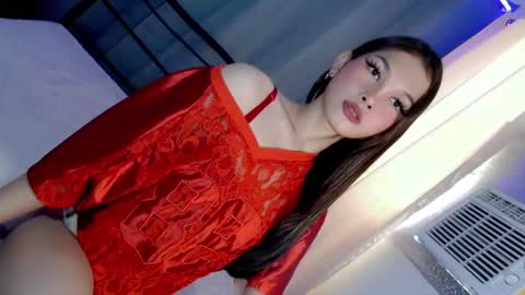 Snapshot of temptation_lily chatting on 06/11/26, 02:33 Lily online show from 06/11/26, 02:33