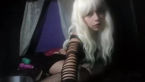 Snapshot of temptedbrat chatting on 05/16/26, 06:21 temptedbrat online show from 05/16/26, 06:21