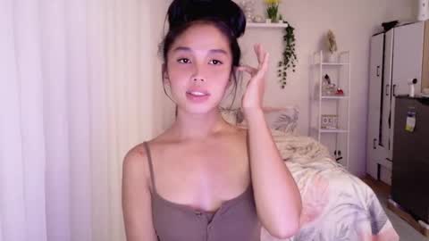 temptessa20 online show from 11/10/25, 06:56