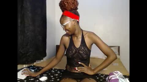 Snapshot of tempting_vibe chatting on 02/03/26, 06:13 tempting_vibe online show from 02/03/26, 06:13