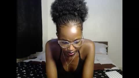 Snapshot of tempting_vibe chatting on 03/15/26, 05:19 tempting_vibe online show from 03/15/26, 05:19