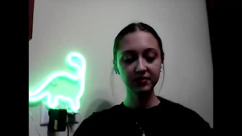 Snapshot of temptingvision chatting on 02/08/25, 01:44 temptingvision online show from 02/08/25, 01:44