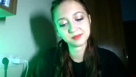 Snapshot of temptingvision chatting on 03/05/25, 08:42 temptingvision online show from 03/05/25, 08:42