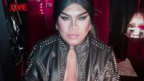 Snapshot of temptress_cocoxxx chatting on 12/10/24, 07:32 Mistress Coco online show from 12/10/24, 07:32