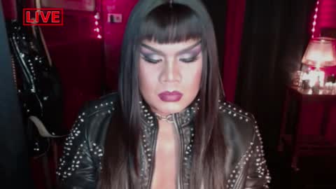 Snapshot of temptress_cocoxxx chatting on 12/27/24, 09:32 Mistress Coco online show from 12/27/24, 09:32