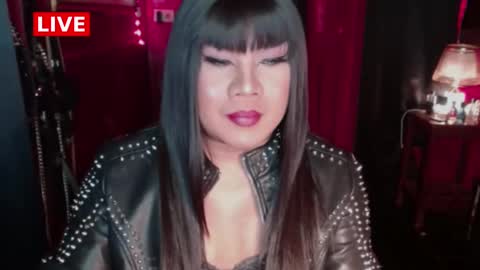 Snapshot of temptress_cocoxxx chatting on 01/20/25, 01:18 Mistress Coco online show from 01/20/25, 01:18