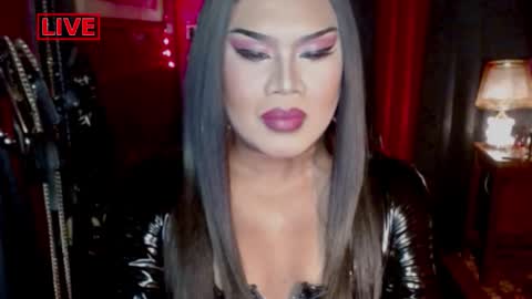 Snapshot of temptress_cocoxxx chatting on 09/15/25, 04:29 Mistress Coco online show from 09/15/25, 04:29