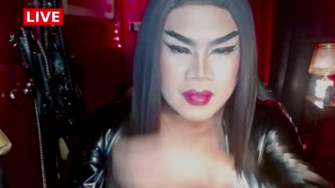 Snapshot of temptress_cocoxxx chatting on 10/22/25, 07:13 Mistress Coco online show from 10/22/25, 07:13