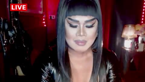 Snapshot of temptress_cocoxxx chatting on 11/04/25, 06:40 Mistress Coco online show from 11/04/25, 06:40