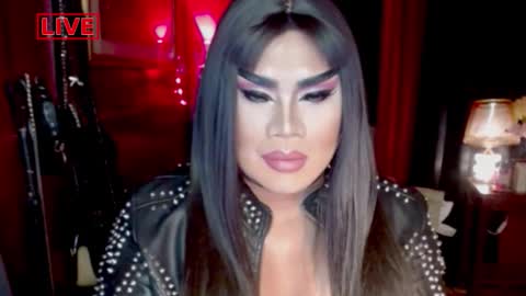 Snapshot of temptress_cocoxxx chatting on 11/14/25, 07:12 Mistress Coco online show from 11/14/25, 07:12