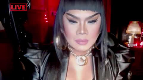 Snapshot of temptress_cocoxxx chatting on 12/14/25, 06:12 Mistress Coco online show from 12/14/25, 06:12