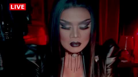 Snapshot of temptress_cocoxxx chatting on 05/13/26, 05:16 Mistress Coco online show from 05/13/26, 05:16
