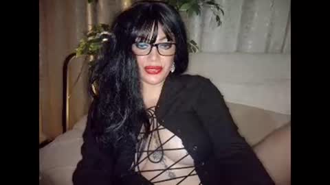 talia i m  french girl online show from 06/04/26, 06:25