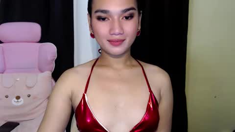 Snapshot of temtaionoflust chatting on 05/16/26, 04:31 TransGoddessZhandria online show from 05/16/26, 04:31