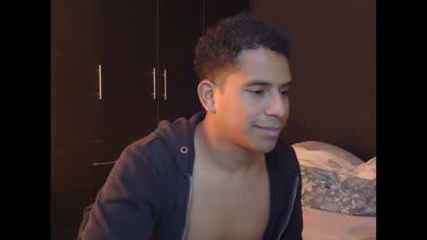 Snapshot of tendajih_black chatting on 10/07/25, 11:57 Tendajih Black online show from 10/07/25, 11:57