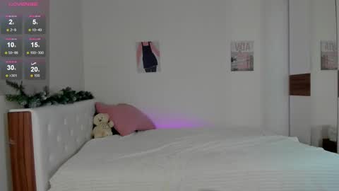 Snapshot of tender_babyy chatting on 01/26/25, 05:23 Sexy girl Li online show from 01/26/25, 05:23