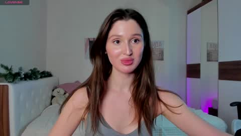 Snapshot of tender_babyy chatting on 01/28/25, 02:21 Sexy girl Li online show from 01/28/25, 02:21