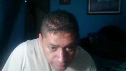 Snapshot of tender_eldelatienda chatting on 12/27/24, 01:32 Fabio Canavaro online show from 12/27/24, 01:32